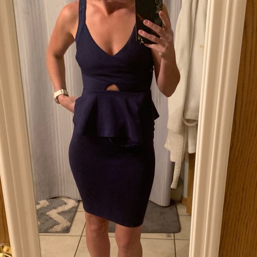 Super cute DRESS - Picture 4 of 5